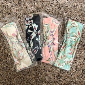 Set of baby headbands